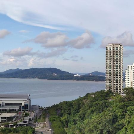 Sabahsuite@Jesselton Quay コタキナバル エクステリア 写真