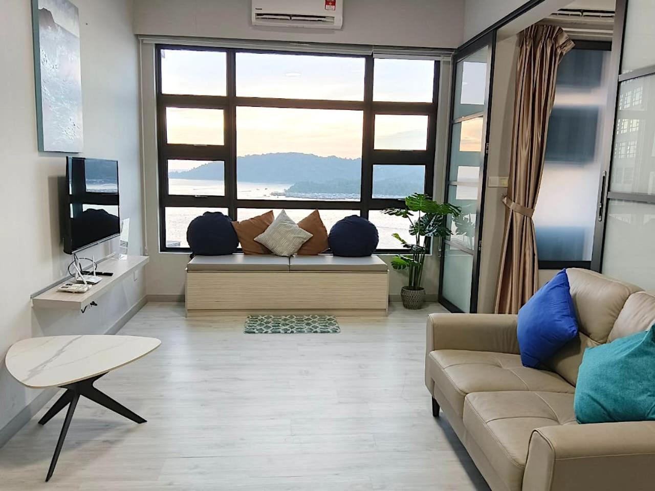 Sabahsuite@Jesselton Quay コタキナバル エクステリア 写真