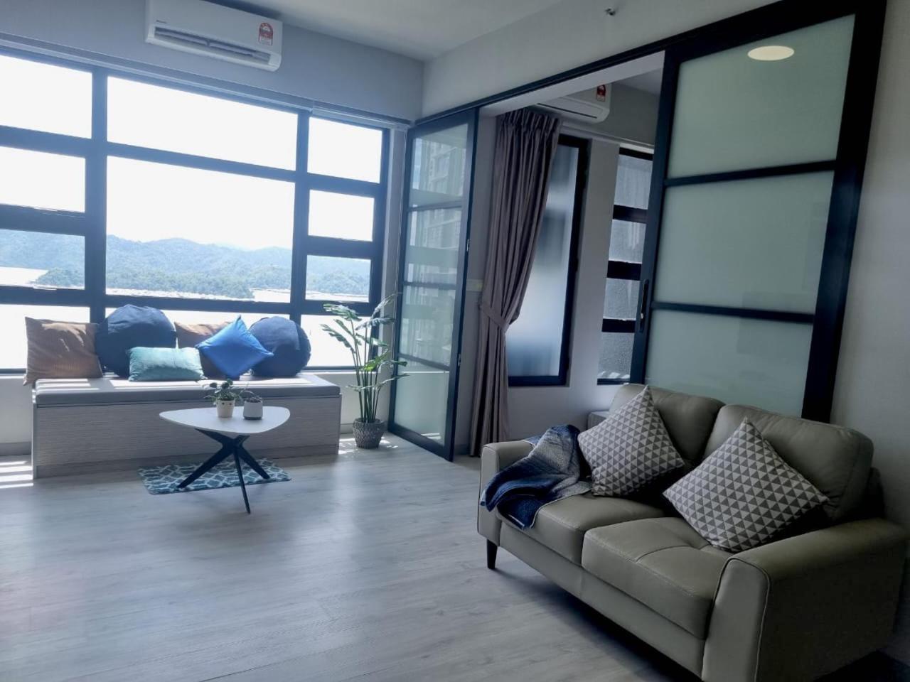 Sabahsuite@Jesselton Quay コタキナバル エクステリア 写真